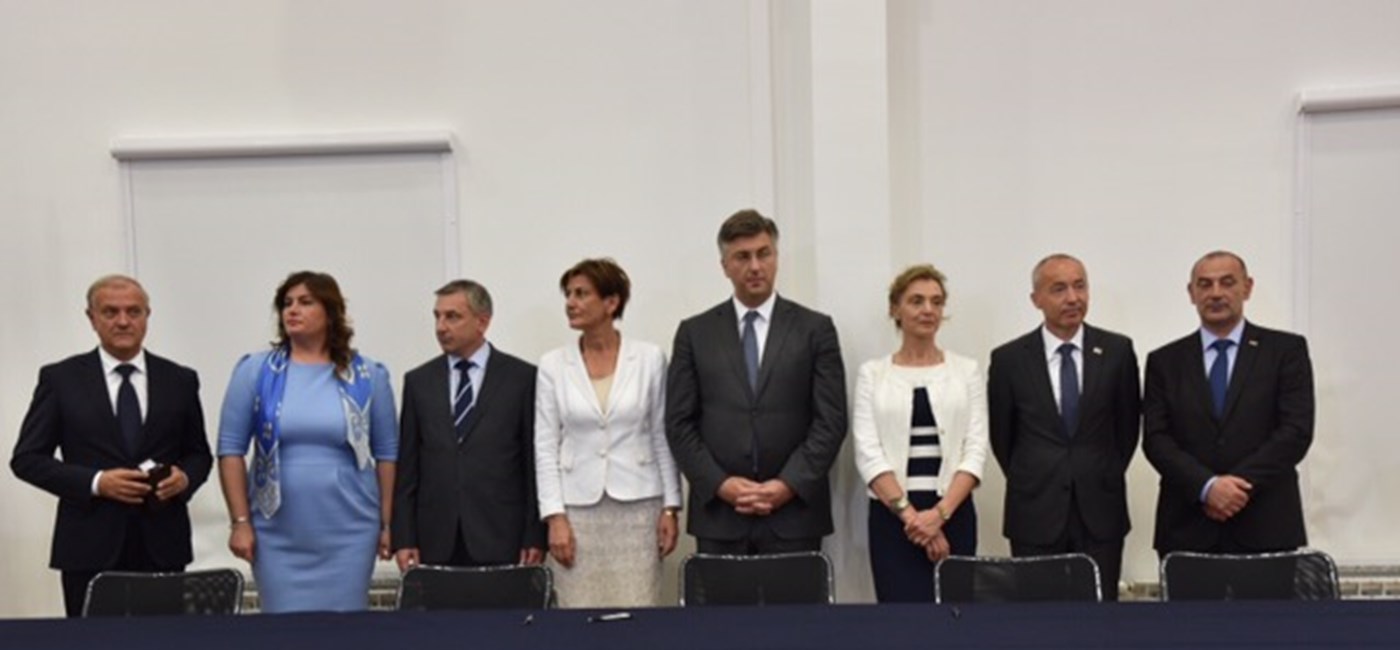 Gov't helping Knin economically to halt emigration